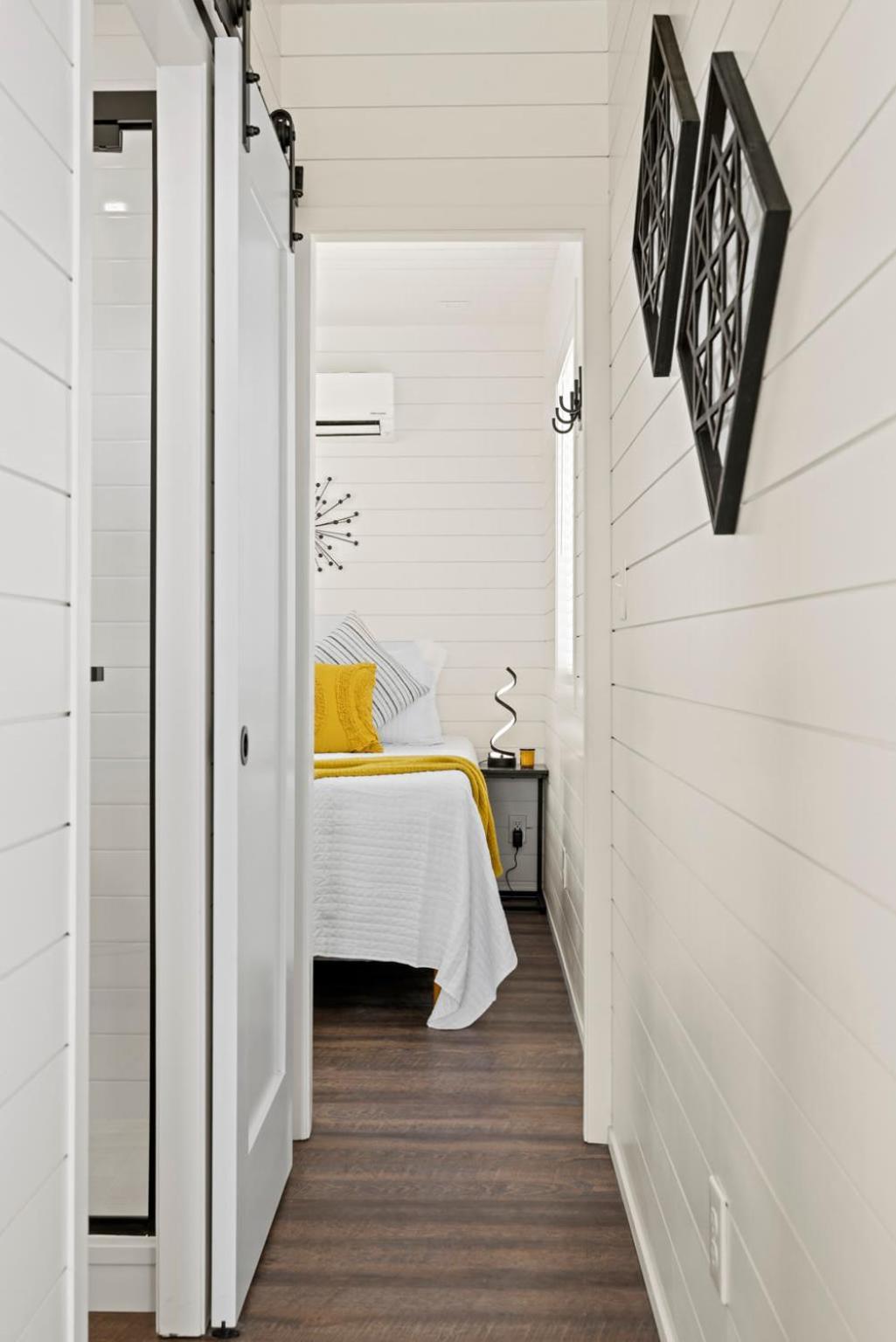 New The Yellow Beacon-Luxury Shipping Container Фредериксбург Екстериор снимка